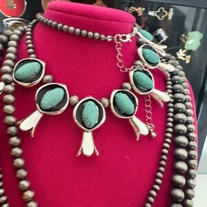 Elegant Silver and Green Necklace